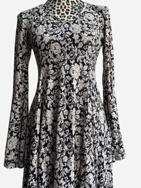 Cecico Black and Cream Floral Fit & Flare Dress